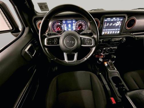 Sting Gray Clearcoat 2021 Jeep Gladiator Mojave