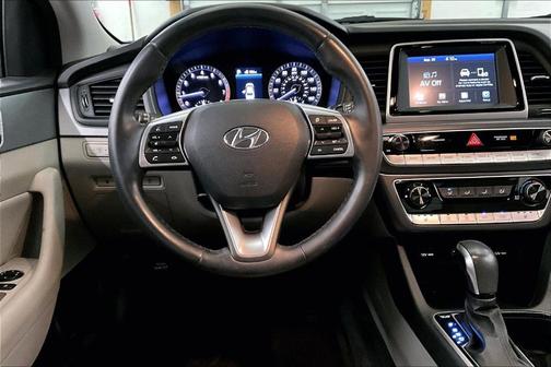 2018 Hyundai SONATA SEL