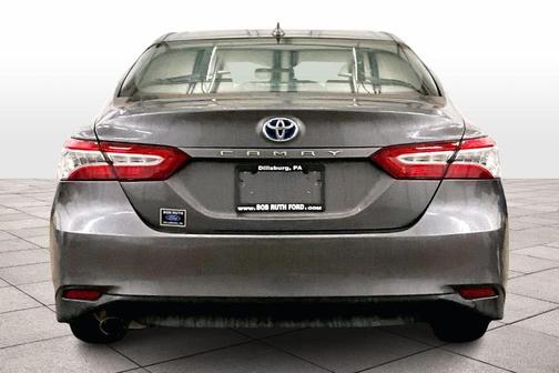 2020 Toyota Camry Hybrid XLE