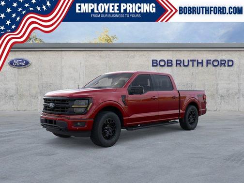 Rapid Red Metallic Tinted Clearcoat 2025 Ford F-150 XLT