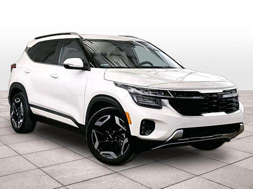 Snow White Pearl 2024 Kia Seltos SX
