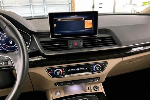 2019 Audi Q5 2.0T Premium Plus