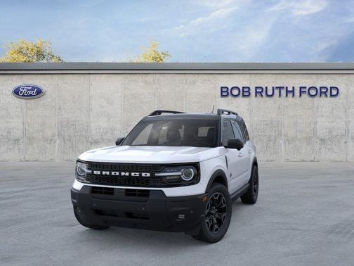 Oxford White 2025 Ford Bronco Sport Outer Banks
