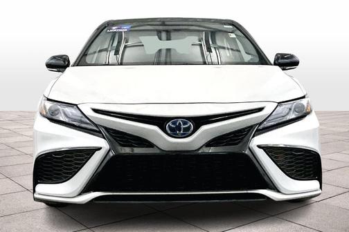 2022 Toyota Camry Hybrid XSE