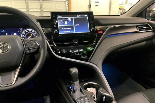 2022 Toyota Camry Hybrid XSE