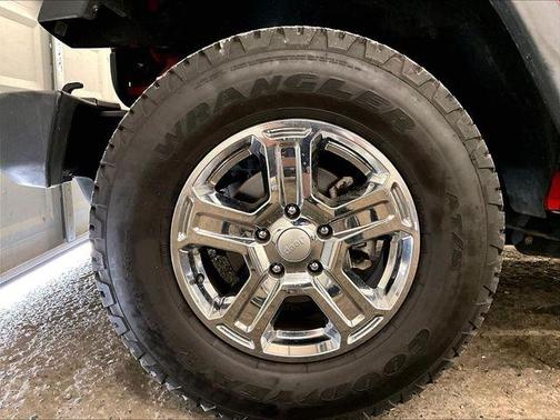 Firecracker Red Clearcoat 2017 Jeep Wrangler Unlimited Sport