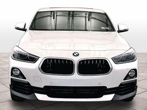 Mineral White Metallic 2020 BMW X2 sDrive28i