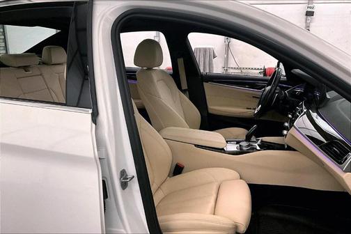 2020 BMW 530 i xDrive