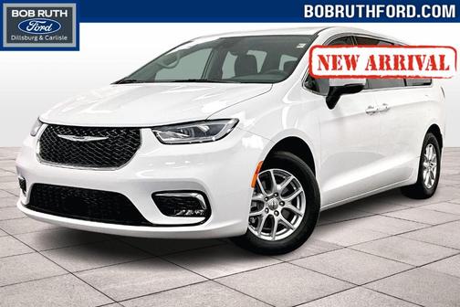 2023 Chrysler Pacifica Touring-L