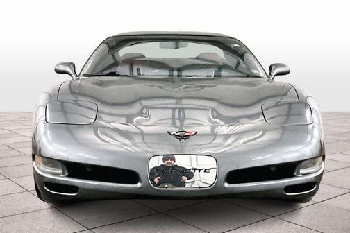 2004 Chevrolet Corvette Base