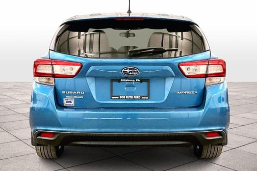 2019 Subaru Impreza 2.0i