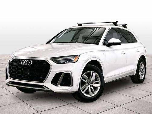 Ibis White 2022 Audi Q5 45 S line quattro Premium