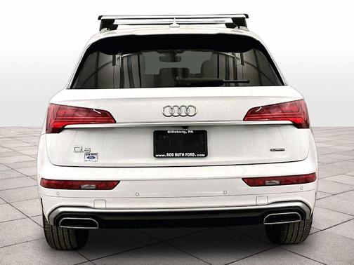 Ibis White 2022 Audi Q5 45 S line quattro Premium