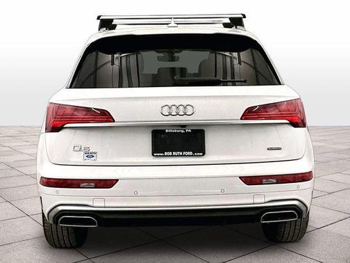 Ibis White 2022 Audi Q5 45 S line quattro Premium