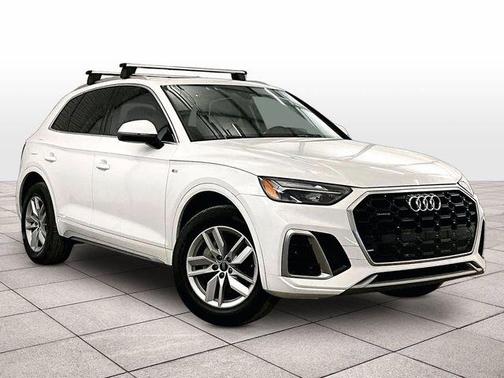 Ibis White 2022 Audi Q5 45 S line quattro Premium
