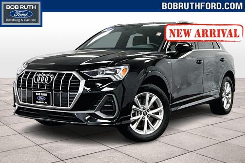2022 Audi Q3 45 S line Premium