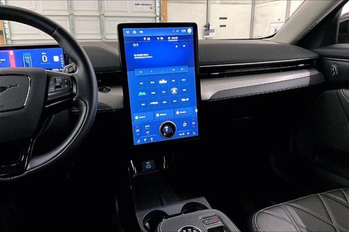 2022 Ford Mustang Mach-E California Route 1