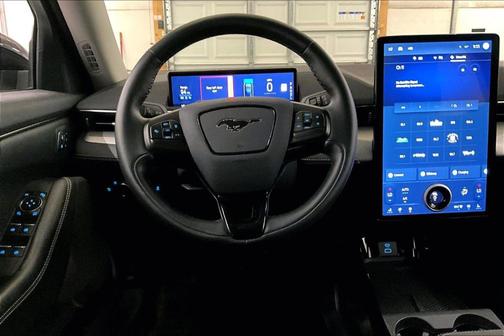2022 Ford Mustang Mach-E California Route 1