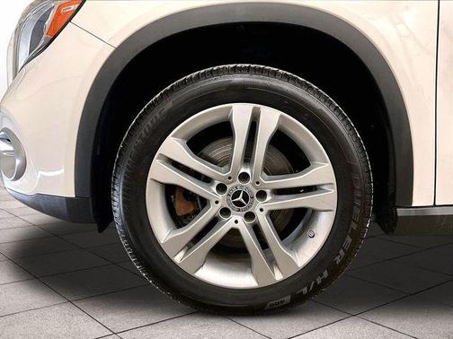 Polar White 2020 Mercedes-Benz GLA 250 Base 4MATIC