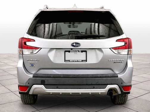 Ice Silver Metallic 2022 Subaru Forester Touring