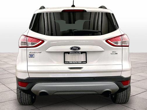 White Platinum Tri-Coat Metallic 2015 Ford Escape SE