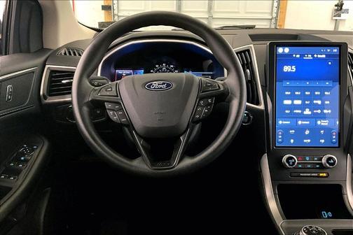 2021 Ford Edge SE