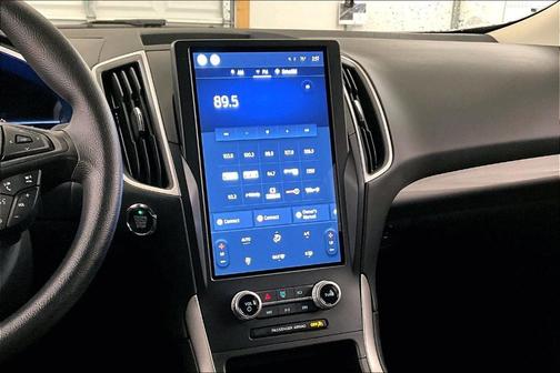 2021 Ford Edge SE