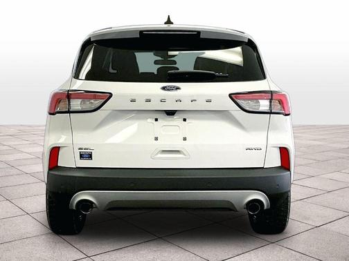 Oxford White 2022 Ford Escape SEL