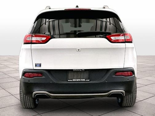 Bright White Clearcoat 2018 Jeep Cherokee Limited