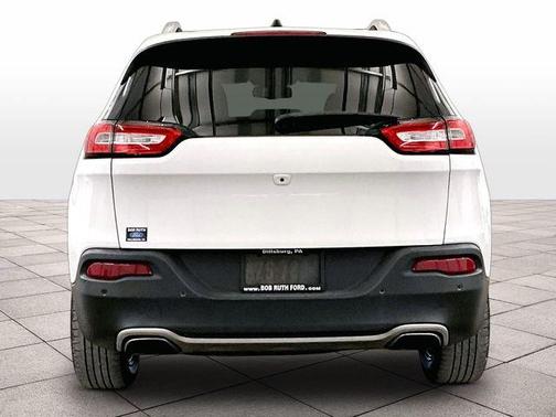 Bright White Clearcoat 2018 Jeep Cherokee Limited
