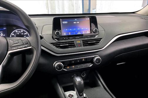 2022 Nissan Altima 2.5 S