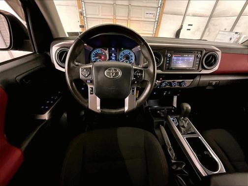 Midnight Black Metallic 2019 Toyota Tacoma SR5