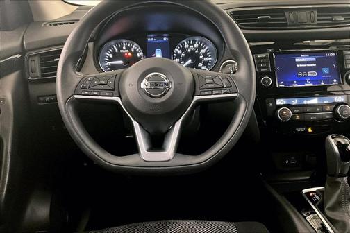 2020 Nissan Rogue Sport SV