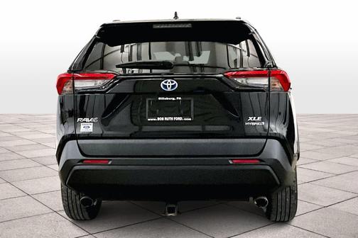 2020 Toyota RAV4 Hybrid XLE