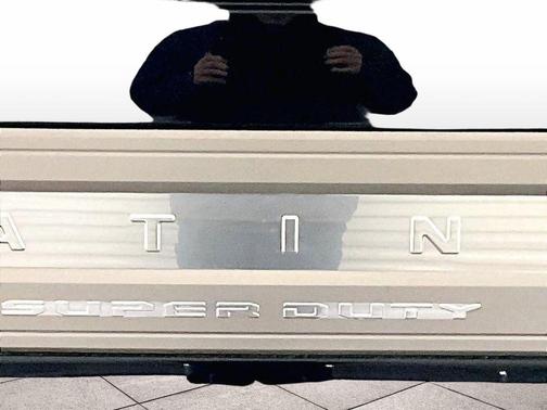 Blue 2022 Ford F-450 Platinum