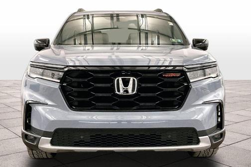 Sonic Gray Pearl 2025 Honda Pilot TrailSport