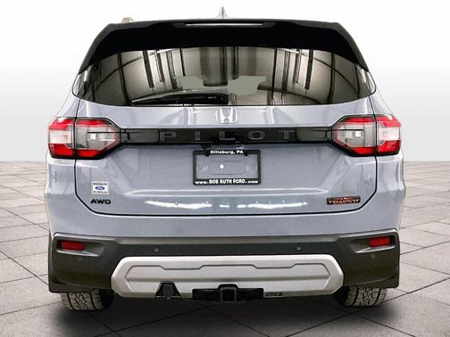 Sonic Gray Pearl 2025 Honda Pilot TrailSport