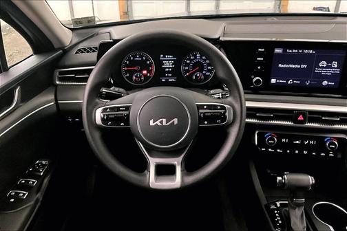 2022 Kia K5 LXS