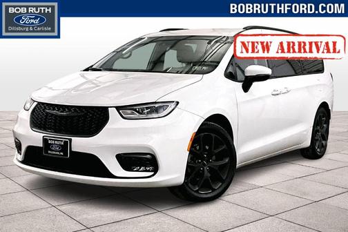 2023 Chrysler Pacifica Touring-L