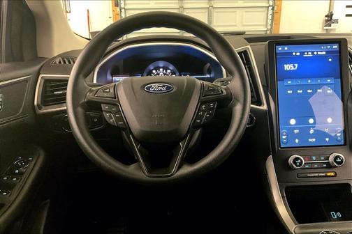2021 Ford Edge SE