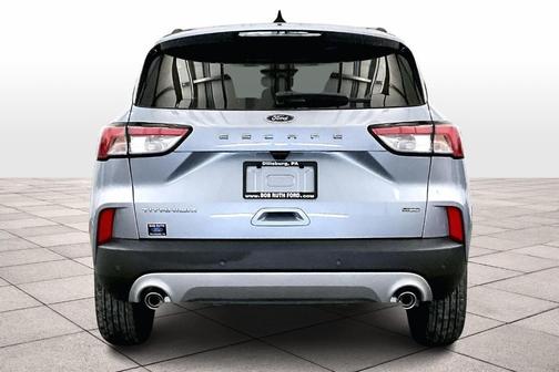 2022 Ford Escape PHEV Titanium