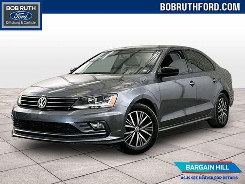 Platinum Gray Metallic 2018 Volkswagen Jetta 1.4T Wolfsburg Edition