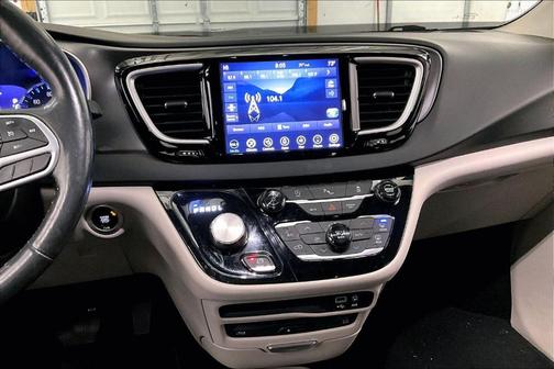 2020 Chrysler Pacifica Touring-L Plus