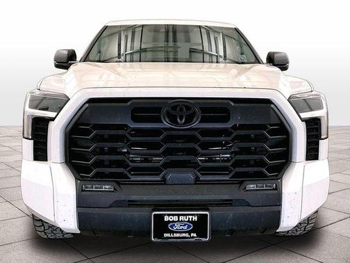 Ice 2023 Toyota Tundra SR5