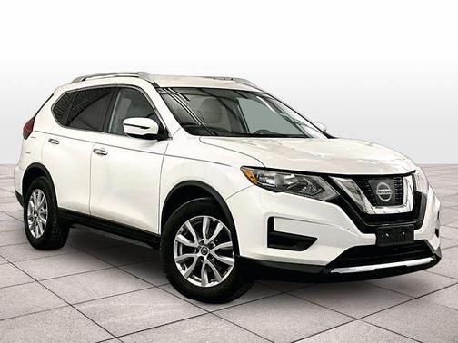 Glacier White 2017 Nissan Rogue SV