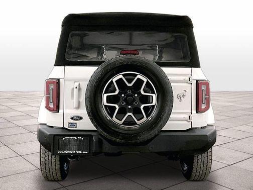 Oxford White 2024 Ford Bronco Outer Banks