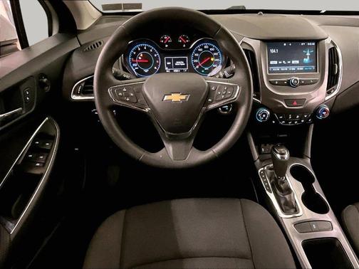 Summit White 2016 Chevrolet Cruze LT Automatic