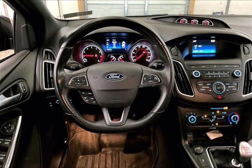 2018 Ford Focus ST Base