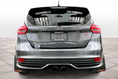 2018 Ford Focus ST Base