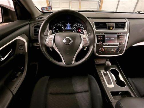 Gun Metallic 2016 Nissan Altima 2.5 SR